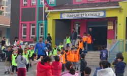 Gercüş’te ilkokul öğrencileri futbol turnuvası düzenledi