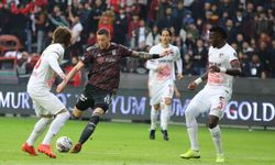 Spor Toto Süper Lig: Gaziantep FK: 0 - Beşiktaş: 0 (İlk yarı)