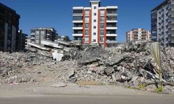 Çok sayıda kişinin öldüğü sitenin müteahhidi tutuklandı