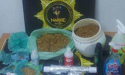 Şüpheli şahısların üzerinden 1 kilo 287 gram uyuşturucu çıktı