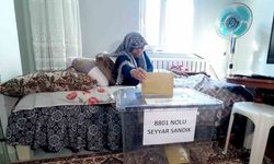Sandığa gidemeyenlere seyyar sandık gitti