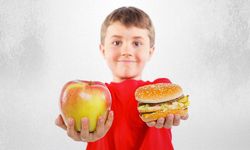 Çocuğunuzun beslenme çantası obezite riskini arttırabilir