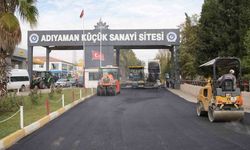 Küçük sanayi sitesinde asfaltlama çalışması sürüyor