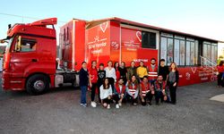 Akbank'tan gençlere kodlama ve fotoğrafçılık eğitim dersi