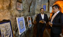 Kızılkoyun Nekropol’ünde ebru sergisi