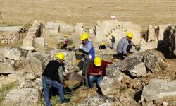 900 yıllık Mithras Tapınağı’nın ana giriş kapısı keşfedildi