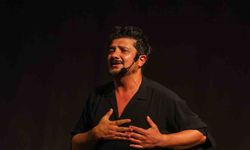 Sanatçı Kürşat, Türkü Tiyatrosuyla Gazi Şehirlilerle Buluştu