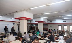 Beyazgül, KPSS’ye hazırlanan öğrencilerle bir araya geldi