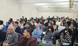 Çermik’te üniversiteye hazırlanan gençlere seminer verildi