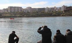 Dicle Nehri’nde kaybolan kızı arama çalışmaları devam ediyor