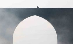 Diyarbakır’da etkili olan sis, kartpostallık görüntü oluşturdu