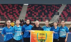 Besni Kadın Tenis Takımı Play - Off 'A Yükseldi