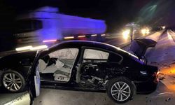 Mardin’de otomobil ile hafif ticari araç çarpıştı: 2 yaralı