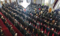 Şanlıurfa’da Regaip Kandili’nde camiler doldu taştı