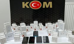 Kaçak cep telefonu ve aksesuarları operasyonu