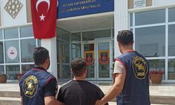 Adana’da çeşitli suçlardan aranan 15 şahıs yakalandı 