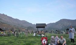Sason'da vatandaşlar baharın gelmesi ile piknik alanlarına akın etti