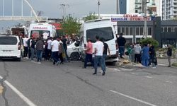 Yenişehir ilçesinde minibüs ile otomobil çarpıştı: 3 yaralı