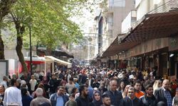 Gaziantep’te çarşı pazarda bayram yoğunluğu