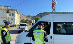 Gaziantep’te jandarma okul servis araçlarını denetledi