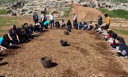 Adıyaman'da öğrenciler tarihi alanda çalışmalara katıldı