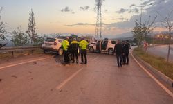 Şırnak'ta iki araç çarpıştı; 2 ölü, 3 kişi yaralı