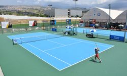 Cudi Cup Tenis Turnuvası'na yarı final maçlarıyla devam edildi