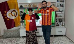 Galatasaray tutkunu Kadriye Nine ve ailesi sosyal medyada büyük ilgi görüyor