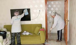 Evde bakım hizmeti ile haneler temizleniyor