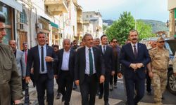 Mardin Valisi Tuncay Akkoyun Savur ilçesini ziyaret etti