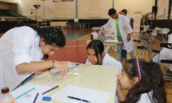 Kahta'da öğrenciler, deneylerini tasarlayarak öğreniyor