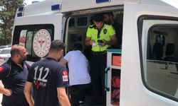 Otomobilin çarptığı kız öğrenci yaralandı