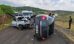 Şanlıurfa'da iki otomobilin çarpıştığı kazada sürücüler yaralandı