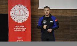 Türkiye'nin ilk astronotu Gezeravcı, Şanlıurfa'da öğrencilerle buluştu: