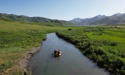 Sporcular 35 kilometrelik mendereslerde rafting yaptı