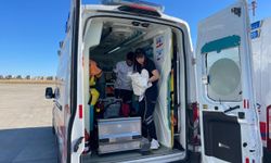 Tedavi gören 4 aylık bebek, ambulans uçakla İstanbul'a sevk edildi
