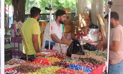 Siirt’te çarşı ve pazarda bayram yoğunluğu