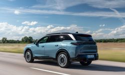 Peugeot'un yeni 7 koltuklu SUV modelleri çıkıyor