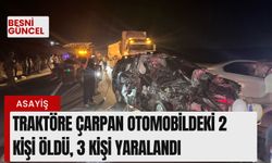 Traktöre çarpan otomobildeki 2 kişi öldü, 3 kişi yaralandı