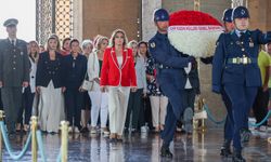 CHP Kadın Kolları Genel Başkanı Ata’nın huzurunda