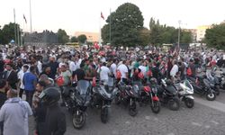 Yüzlerce motosikletli Filistin’e destek için konvoy oluşturdu