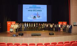 Mevlid-i Nebi ile Camiler ve Din Görevlileri Haftası dolayısıyla konferans düzenlendi