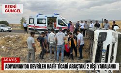 Adıyaman'da devrilen hafif ticari araçtaki 2 kişi yaralandı