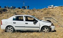 Kahta'da şarampole devrilen otomobildeki 5 kişi yaralandı