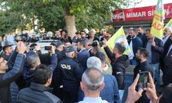 Adıyaman’da ‘Kayyum’ protestosu yürüyüşüne polis engeli  - Videolu Haber