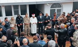 Gaziantep'te yıkılan cami yeniden yapılarak ibadete açıldı