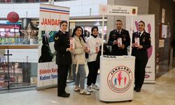 Gaziantep'te jandarma kadına yönelik şiddetle mücadele standı açtı