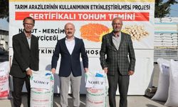 Çiftçilere ve sertifikalı nohut mercimek dağıtıldı