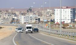 Siirt'te sürücüler "fermuar sistemi" tanıtıldı