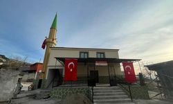 Gaziantep'te yıkılan cami yeniden yapılarak ibadete açıldı